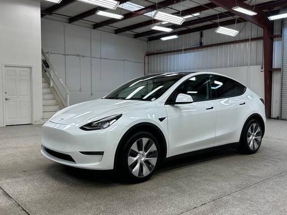 TESLA MODEL Y 2021 5YJYGDED0MF132412 image